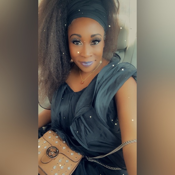 Meet your Posher, Karina!🎀 - Picture 6 of 9